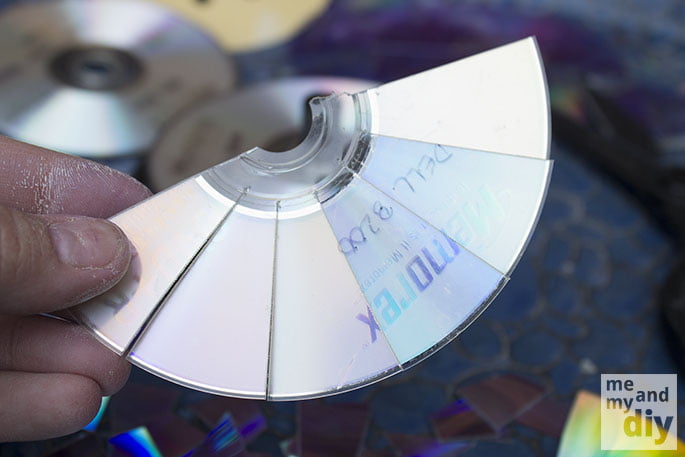mosaico-com-cd-pedaços-cortar