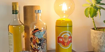 Como fazer luminária usando porta garrafa térmica